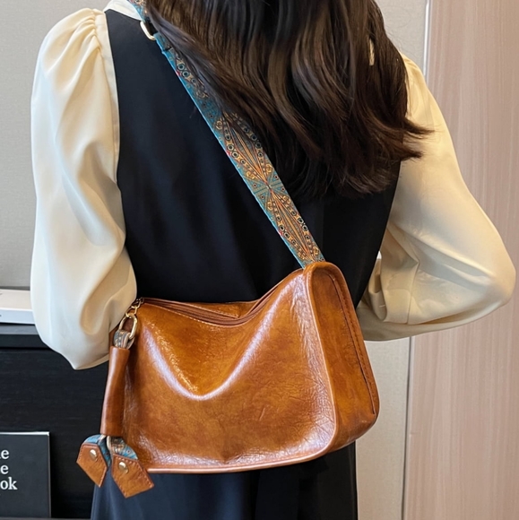 💥Boho Strap Vegan Leather Shoulder Purse - Picture 10 of 11